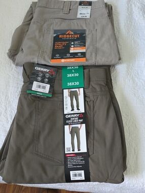 Two Pants Gerry Weber Venture Fleece-Lined Cargo Pants in Olive/Tan